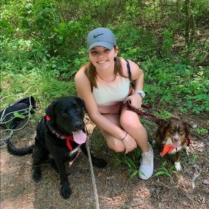 Meet your Posher, Casey